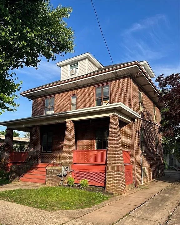 90 Huntington Street - Image 1
