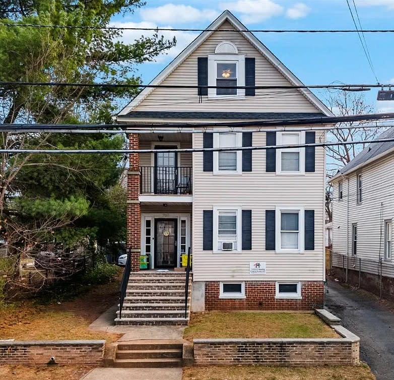 260 Hamilton St. Apt 1 - Image 1